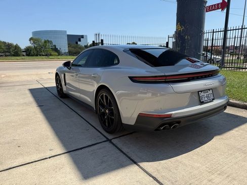 Used 2024 Porsche Panamera 4 image 3