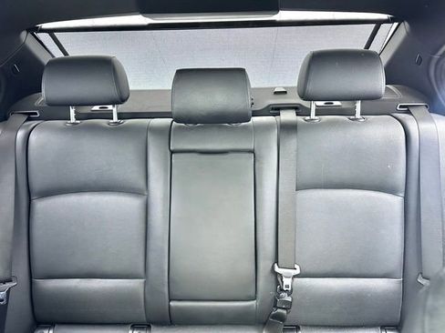 Used 2013 BMW 550i xDrive Sedan image 21