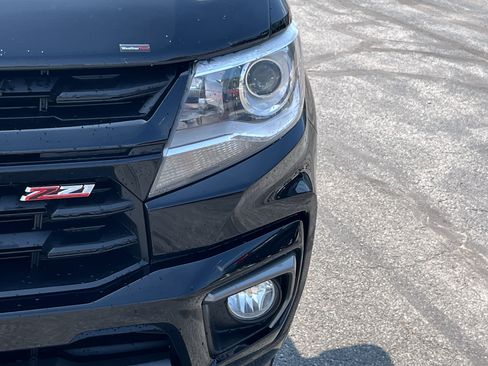 Used 2022 Chevrolet Colorado Z71 w/ Z71 Midnight Edition AWD/4WD image 12