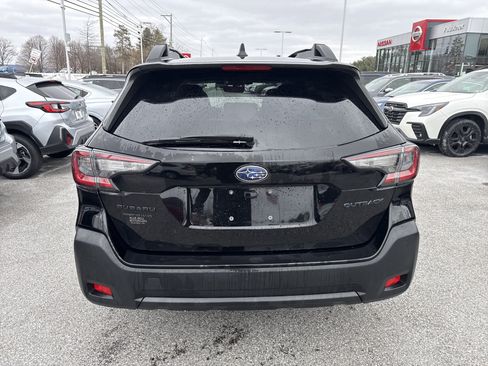 Used 2024 Subaru Outback Premium image 5