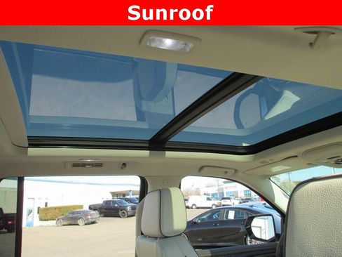 Used 2023 GMC Yukon Denali image 16