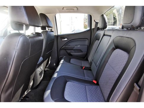 Used 2015 Chevrolet Colorado Z71 image 31