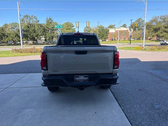 Used 2024 Chevrolet Colorado Z71 w/ Z71 Convenience Package 2 AWD/4WD image 6