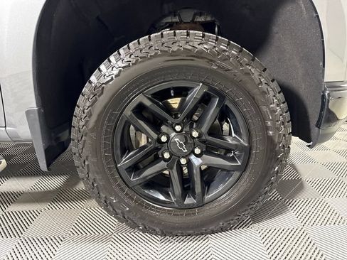 Used 2020 Chevrolet Silverado 1500 LT Trail Boss AWD/4WD image 11