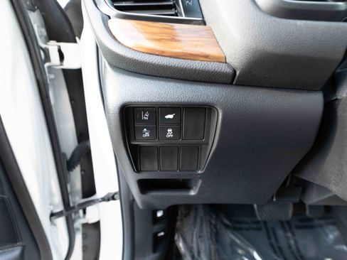 Used 2020 Honda CR-V Touring image 11