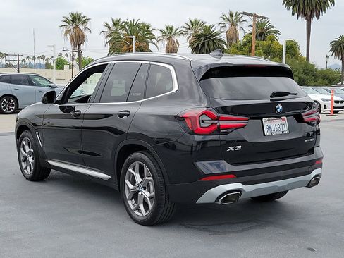 Used 2024 BMW X3 sDrive30i w/ Convenience Package RWD image 2
