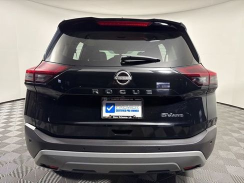 Used 2023 Nissan Rogue SV image 6