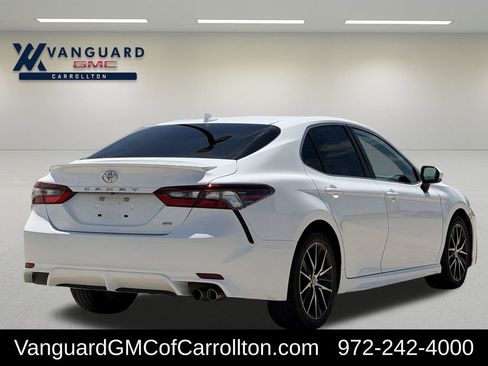 Used 2023 Toyota Camry SE FWD image 9