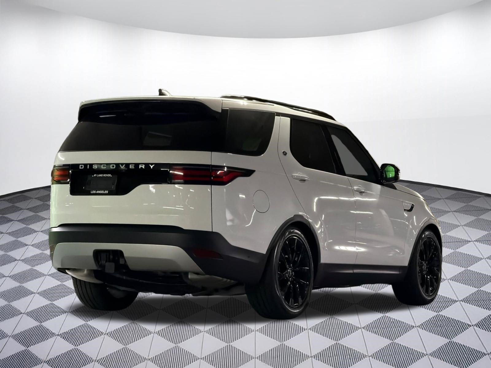 New 2026 Land Rover Discovery S AWD/4WD image 9