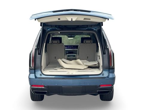 Certified 2025 Cadillac Escalade ESV Sport Platinum image 17
