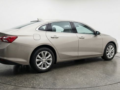 Used 2024 Chevrolet Malibu LT FWD image 9
