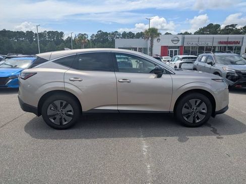 Used 2025 Nissan Murano SL AWD/4WD image 2