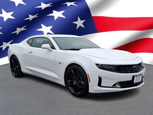 Certified 2023 Chevrolet Camaro LT w/ RS Package RWD image 1