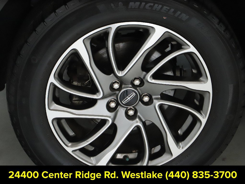 Used 2022 Lincoln Corsair FWD image 12