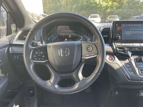 Certified 2023 Honda Odyssey Sport image 13