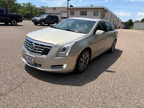 Used 2013 Cadillac XTS Luxury w/ Driver Awareness Package FWD image 5