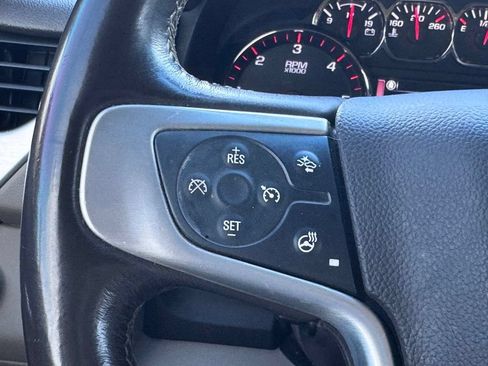 Used 2015 GMC Yukon XL SLT w/ Open Road Package AWD/4WD image 9