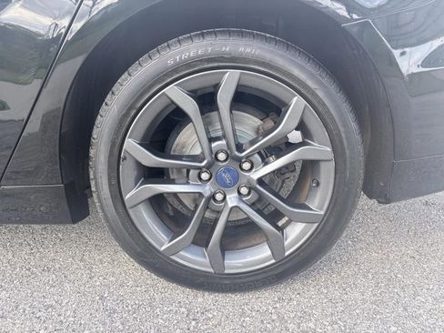 Used 2018 Ford Fusion SE w/ Equipment Group 201A FWD image 8