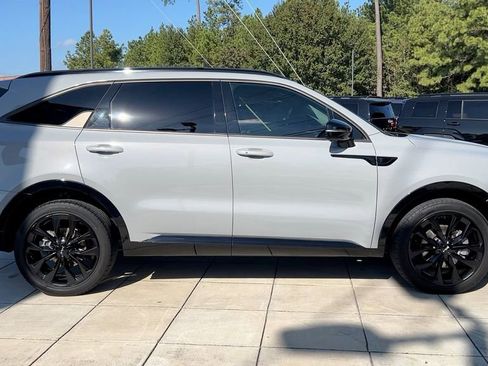 Used 2022 Kia Sorento SX image 14