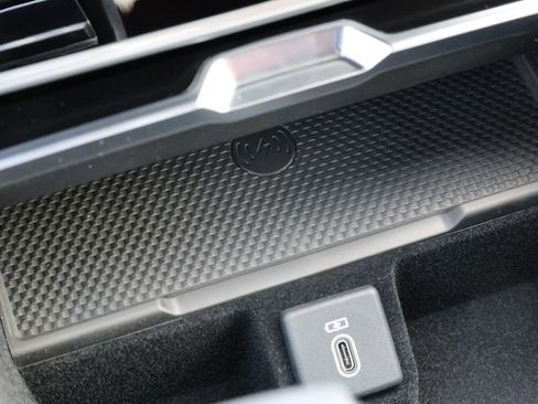 New 2026 Land Rover Range Rover SE AWD/4WD image 14