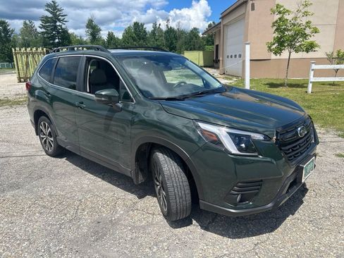 Used 2023 Subaru Forester Limited AWD/4WD image 1