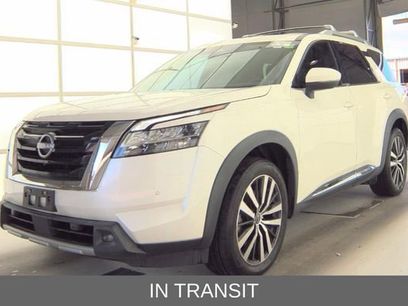 Used 2023 Nissan Pathfinder Platinum w/ Cargo Package