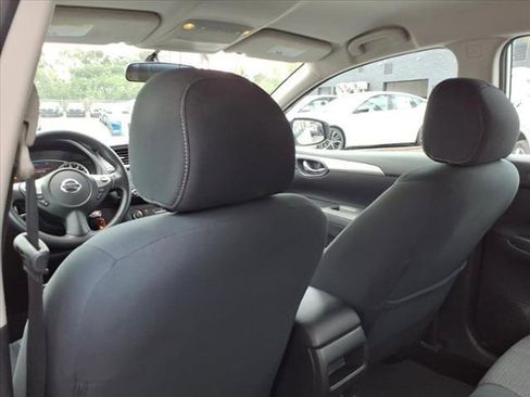 Used 2019 Nissan Sentra S image 18