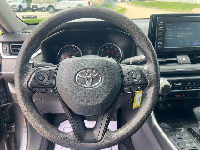 Used 2019 Toyota RAV4 LE w/ All Weather Liner Package AWD/4WD image 17