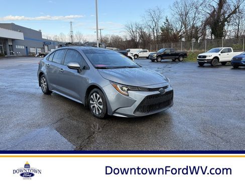 Used 2022 Toyota Corolla LE image 1