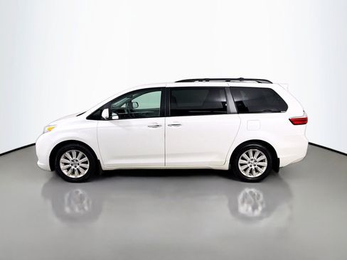 Used 2015 Toyota Sienna XLE w/ XLE Navigation Package AWD/4WD image 2