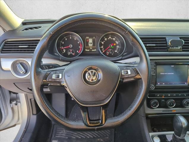 Used 2019 Volkswagen Passat 2.0T Wolfsburg FWD image 13