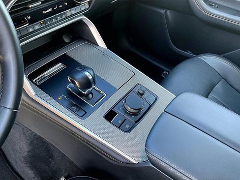 Certified 2025 MAZDA CX-70 3.3 Turbo w/ Preferred Package image 10