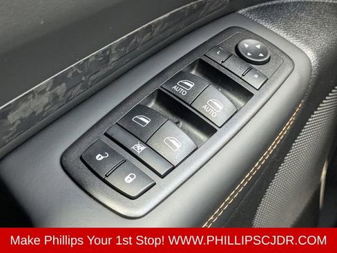 Used 2025 Dodge Durango R/T AWD/4WD image 24