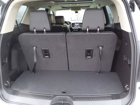 Certified 2023 GMC Acadia Denali w/ Denali Ultimate Package image 25