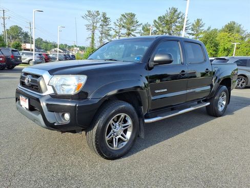 Used 2014 Toyota Tacoma 4x4 Double Cab w/ SR5 Package image 14