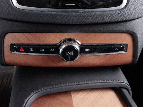 Certified 2023 Volvo XC90 B6 Plus w/ Protection Package Premier image 14