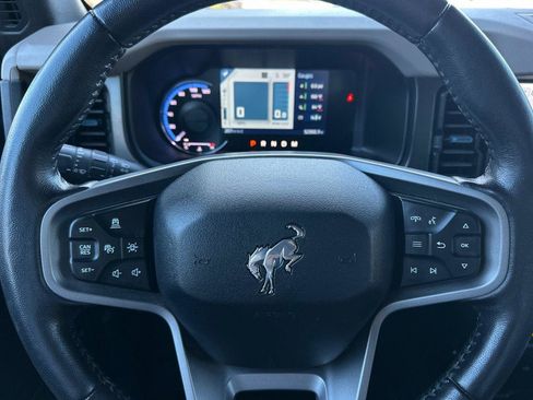 Used 2022 Ford Bronco Wildtrak image 25