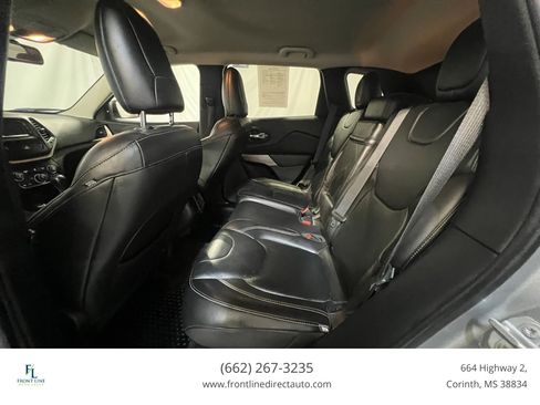 Used 2017 Jeep Cherokee Latitude w/ True North Edition AWD/4WD image 21