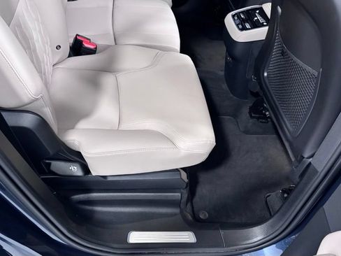 Certified 2026 Volvo XC90 B6 Plus AWD/4WD image 24