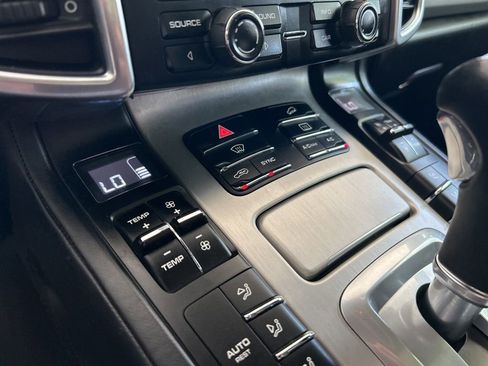 Used 2016 Porsche Cayenne GTS image 51