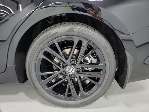 New 2026 Toyota Camry SE w/ Convenience Package FWD image 12