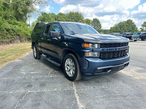 Used 2020 Chevrolet Silverado 1500 Custom w/ Trailering Package image 5