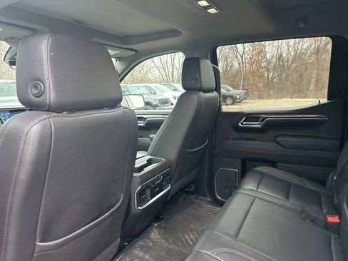 Used 2023 Chevrolet Silverado 1500 LTZ w/ LTZ Premium Package image 11