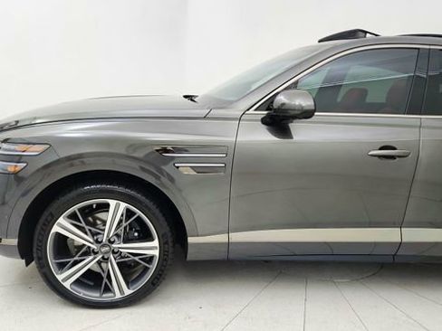 Used 2025 Genesis GV80 3.5T e-SC image 9