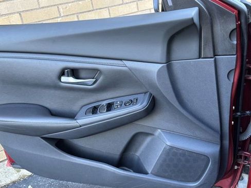 Used 2022 Nissan Sentra SV w/ Trunk Package image 24