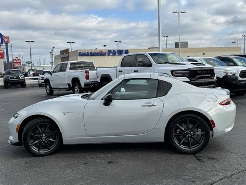 Used 2017 MAZDA MX-5 Miata RF Club image 16