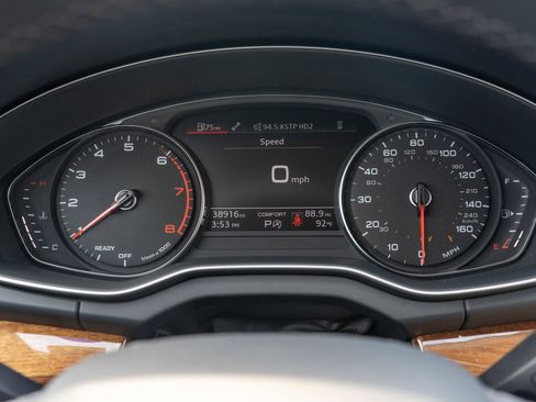 Used 2023 Audi Q5 2.0T Premium w/ Convenience Package AWD/4WD image 12