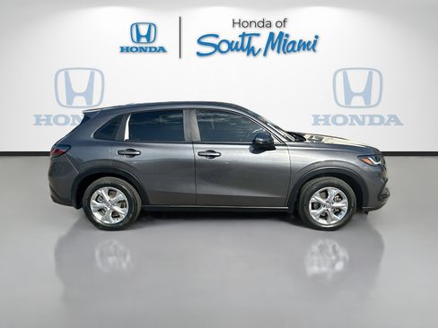 Used 2025 Honda HR-V LX image 4