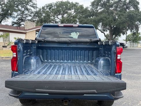 Used 2024 Chevrolet Silverado 1500 RST AWD/4WD image 19