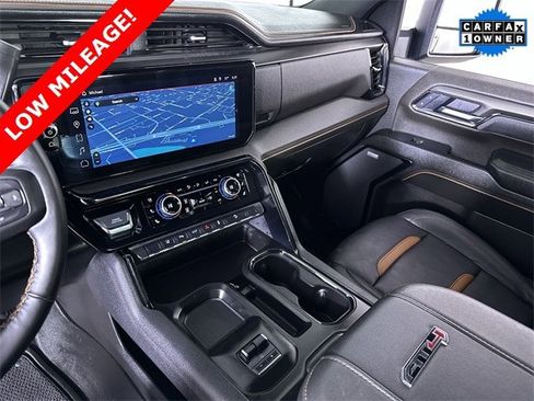 Used 2025 GMC Sierra 2500 AT4 image 36